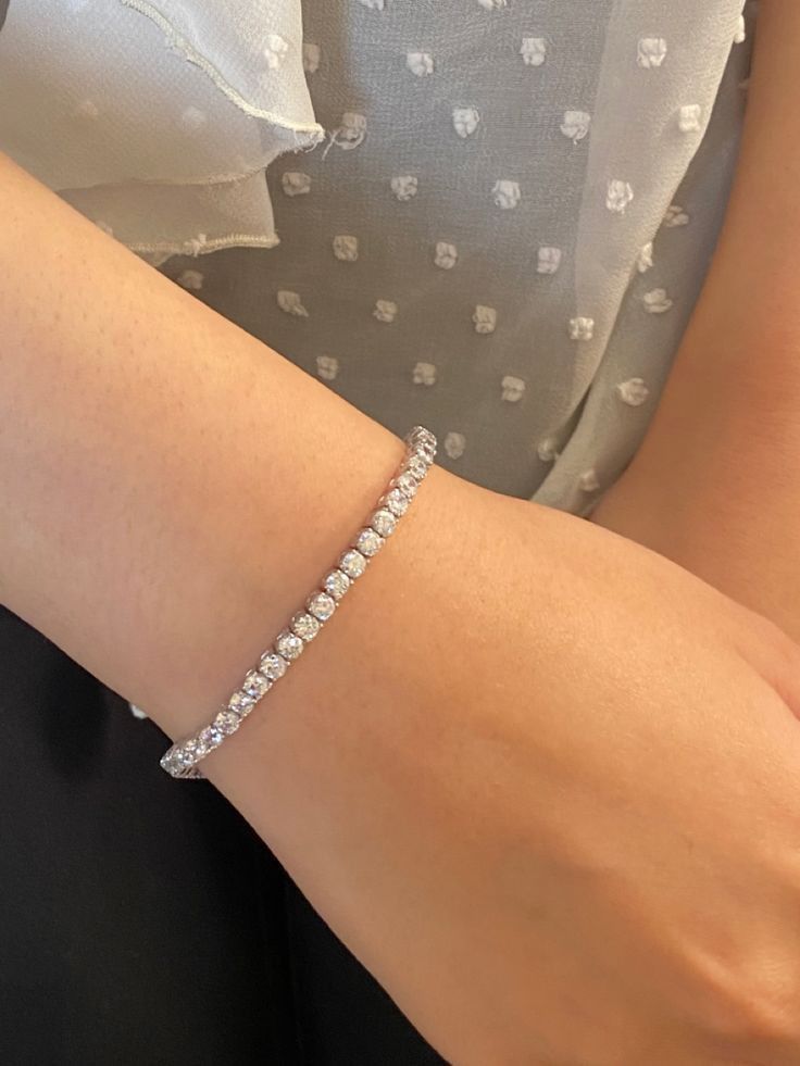 Moissanite VVS D Ideal Cut Tennis Bracelet in .925 Silver